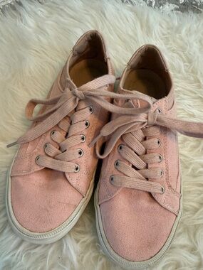 Easy Spirit Women's Blush Pink Canvas Lace-Up Sneakers